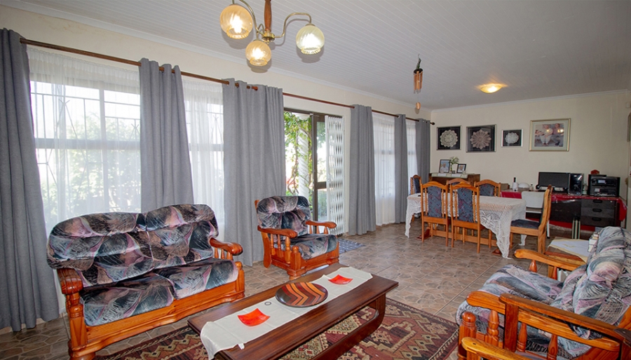 4 Bedroom Property for Sale in De Kelders Western Cape